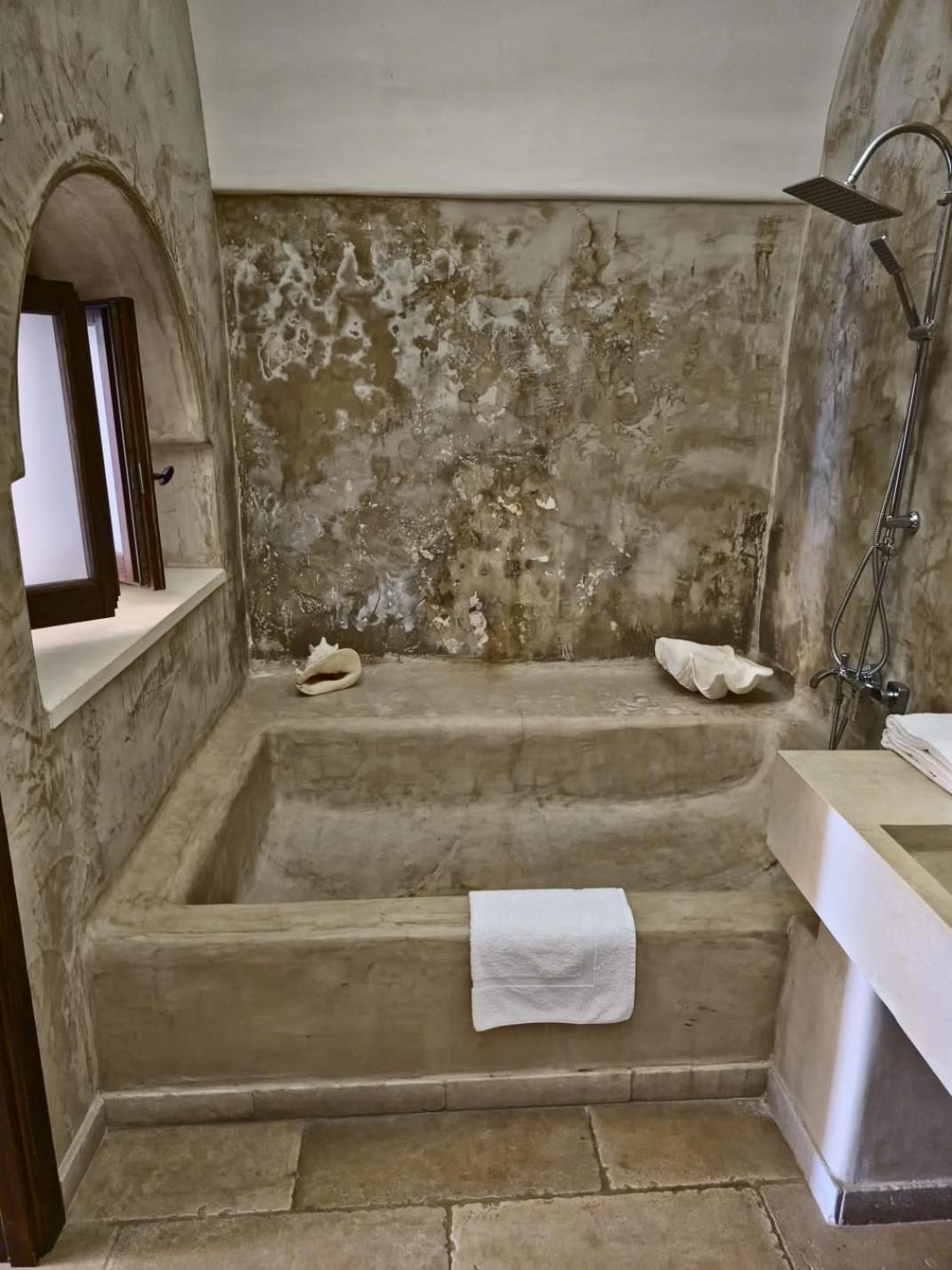 Masseria Boezio Ostuni Bed & Breakfast Torre Santa Sabina Exterior photo